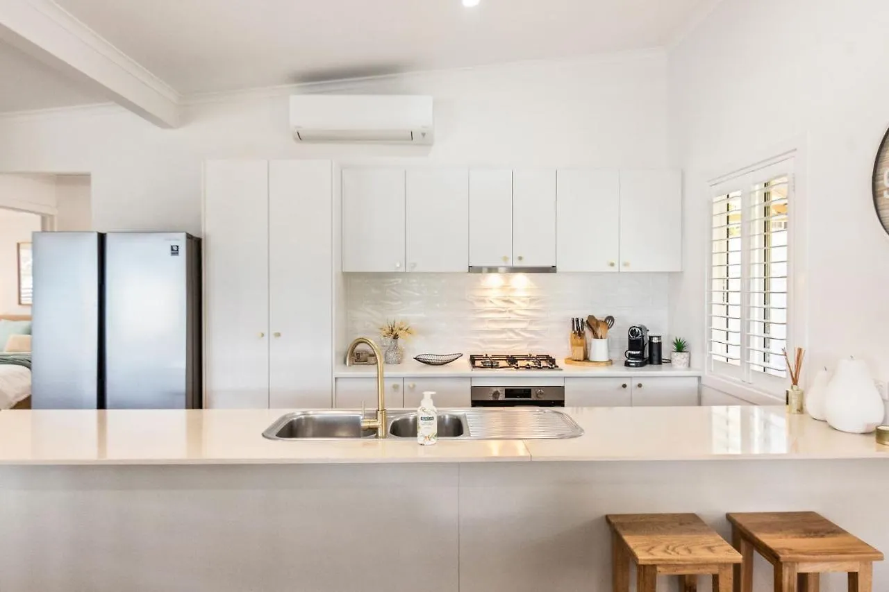 Tatil Evi By The Beach 2 Beach Side 3 Bedroom 2 Bathroom Home Alexandra Headland